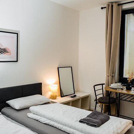 Cozy And Central Apartment Luebeck Esterno foto